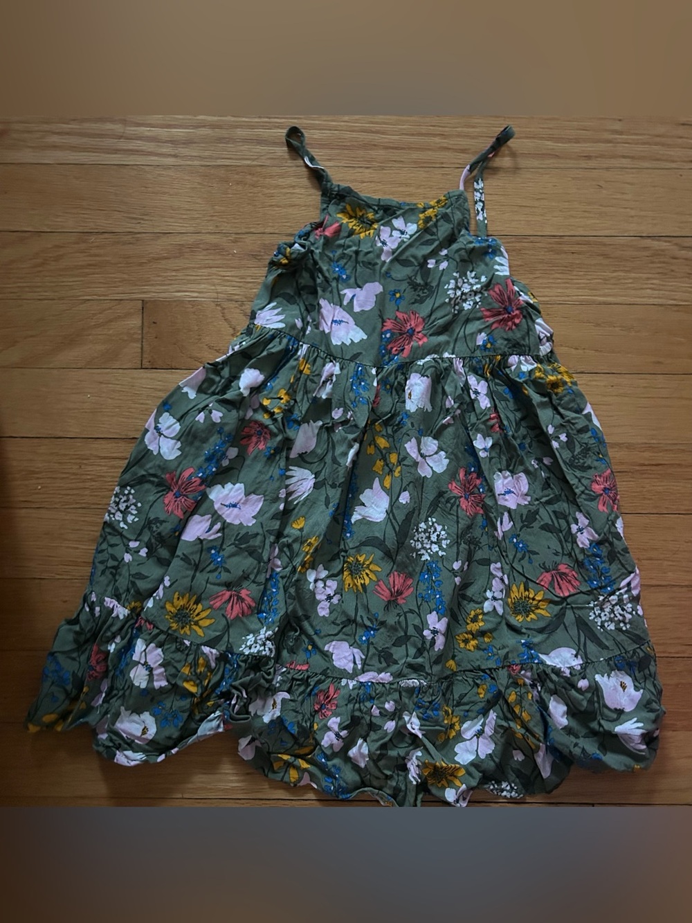 Green Floral Sundress with Ruffled Hem Old Navy in size 5T